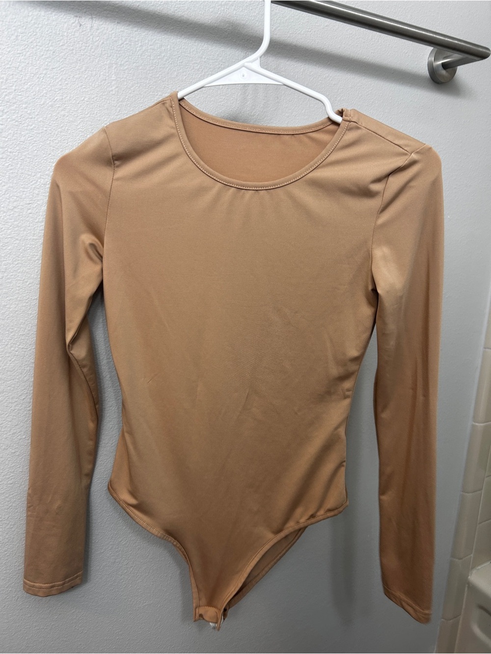 SHEIN Beige Long Sleeve Snap Bodysuit
